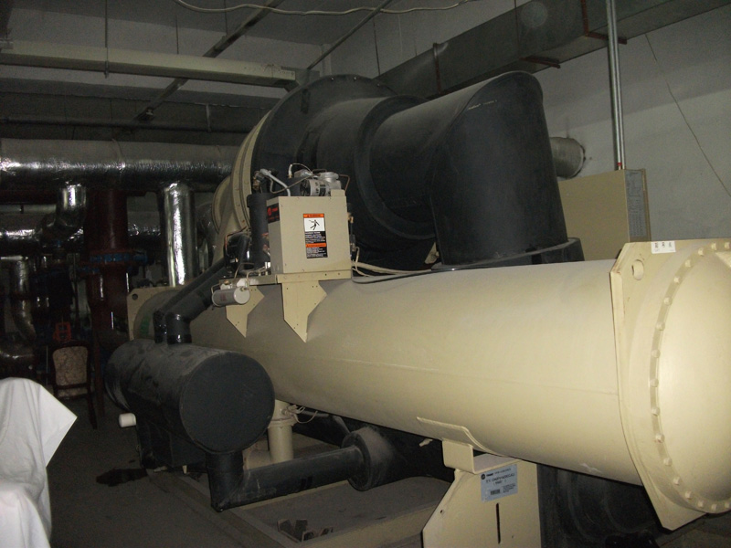 特靈離心機(jī)中央空調(diào)回收